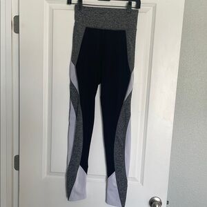 Therapy Gray & Black Space-Dyed Performance Top Excellent Condition size M